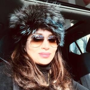 Meet your Posher, Negar